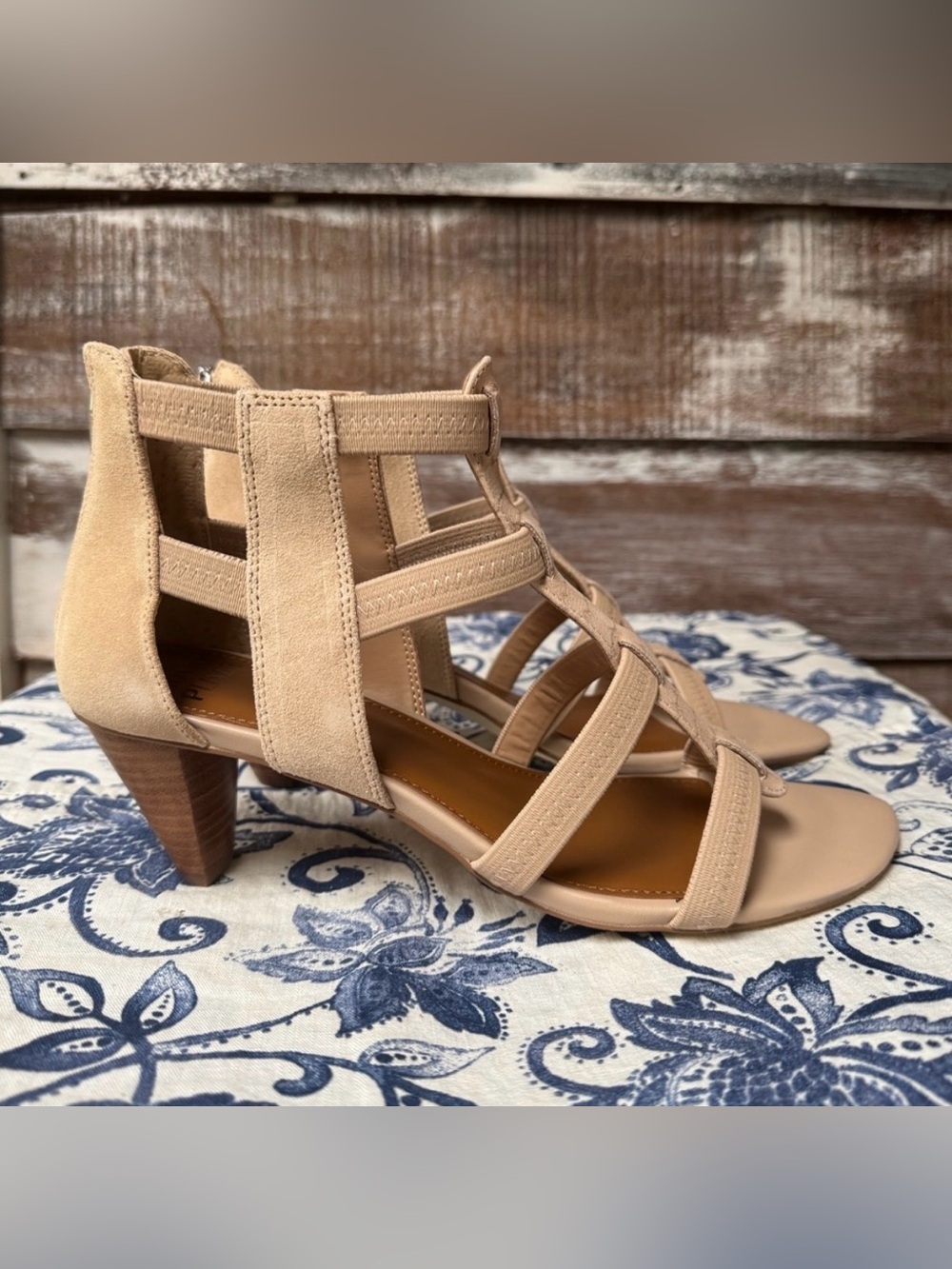 🖤NEW🖤 Donald Pliner Caged Strap Sandal